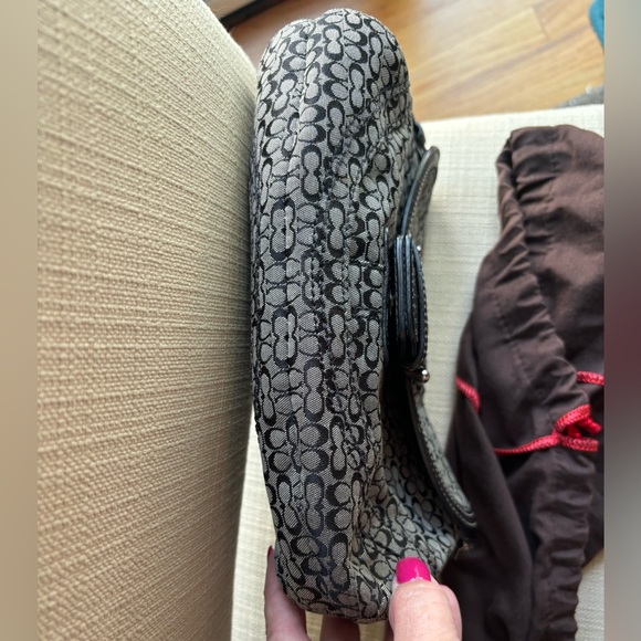 Coach Handbag - Picture 6 of 8